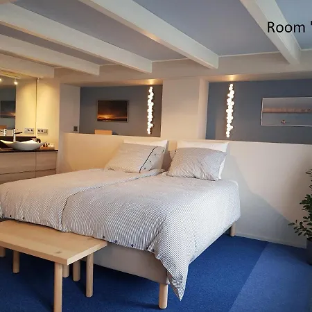 Bed & Breakfast Waar Maas En Waal 3*