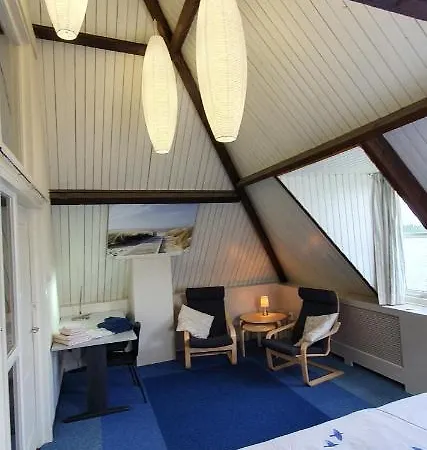 Waar Maas En Waal Bed & Breakfast